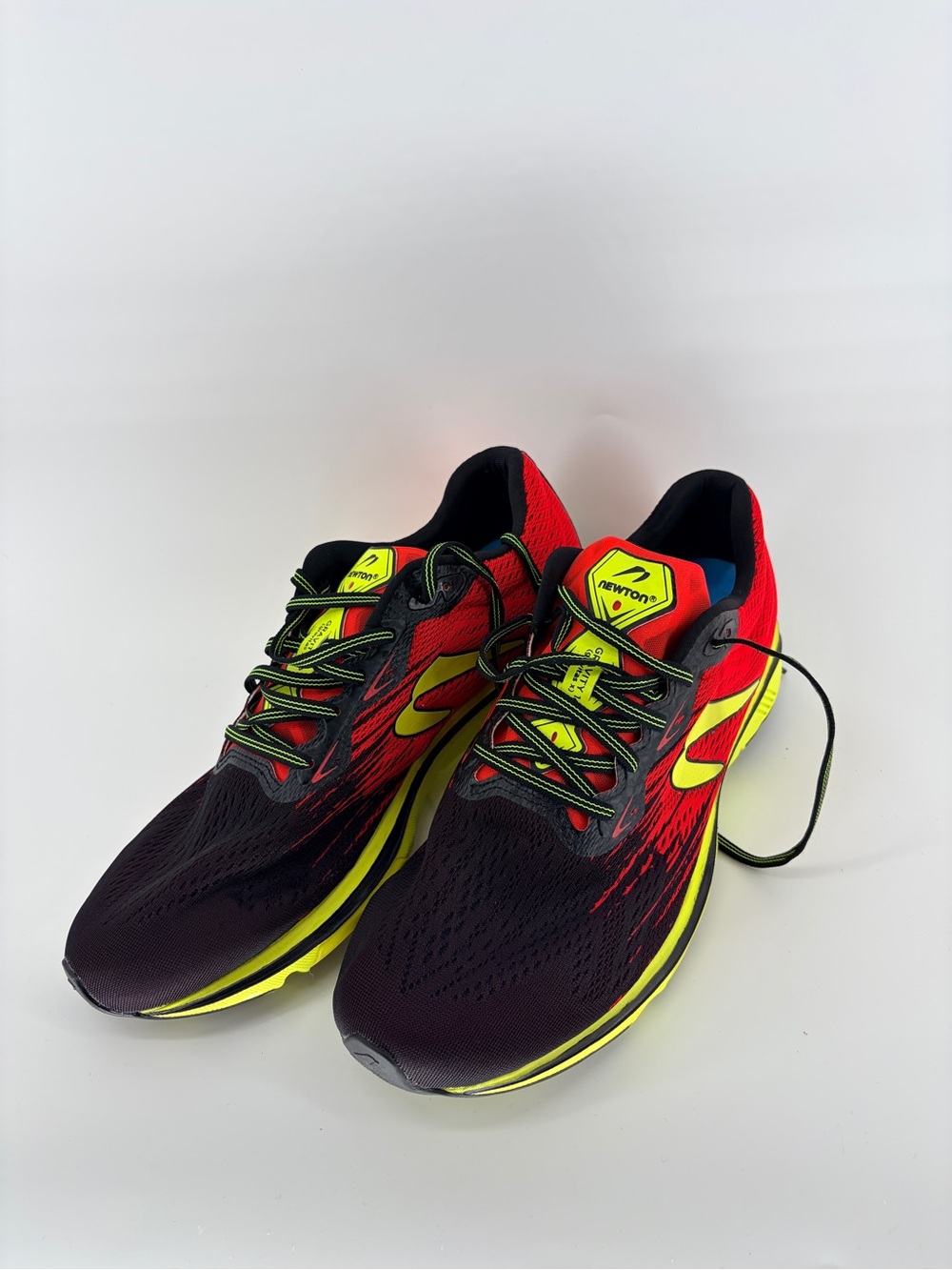 Newton Gravity 10 Vibrant Red and Neon Yellow Men's Running Shoes NWOB Sz 12